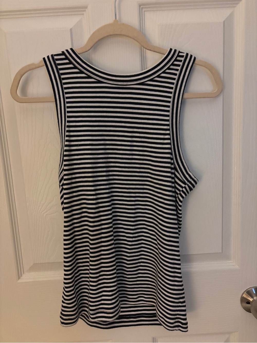 Banana Republic black and white cotton blend tank